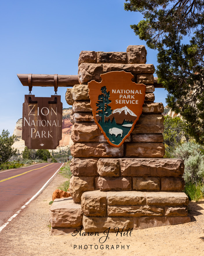 You are currently viewing Exploring Zion National Park: History, Features, Wildlife, Activities, and Safety Tips